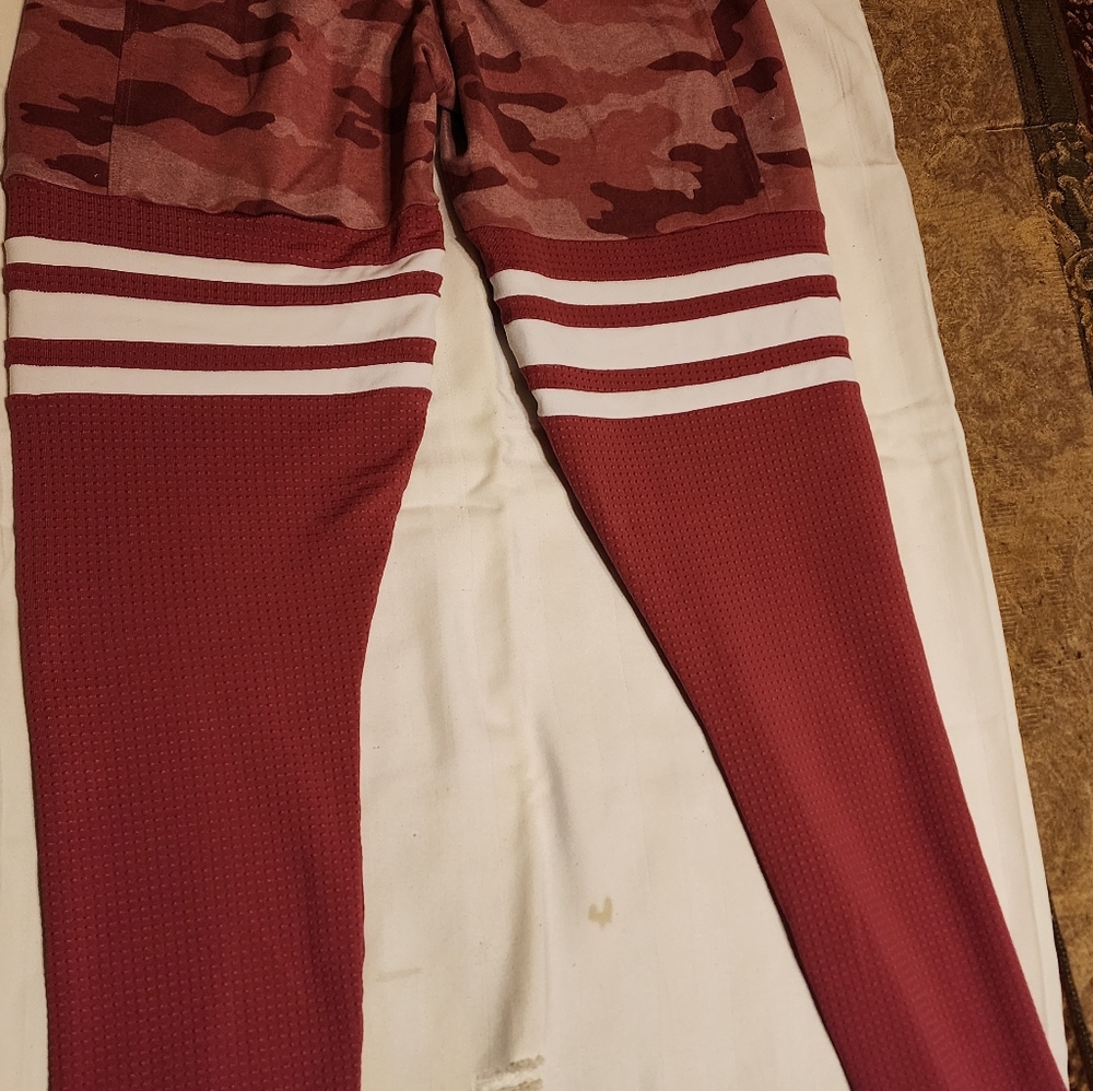 Bombshell Leggings - image 2